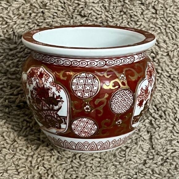 Vintage IMARI GOLD Hand Painted Ginger Jar Vase Urn 6" No Lid Japan Red - Picture 1 of 4